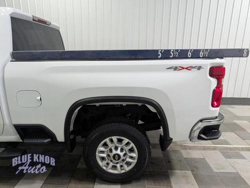 Summit White 2025 Chevrolet Silverado 2500 LT