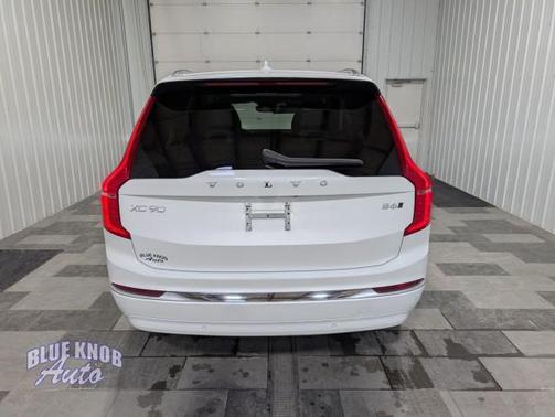 2025 Volvo XC90 B6 Plus 7-Seater