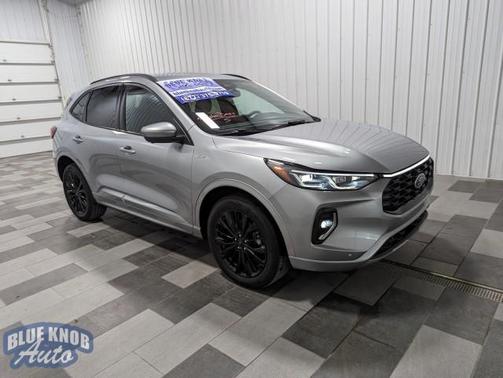 2023 Ford Escape ST-Line Elite