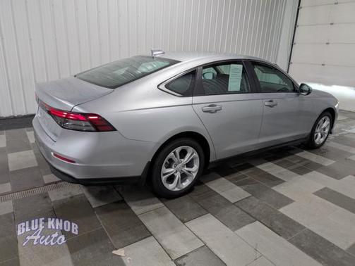 2025 Honda Accord LX 1.5T