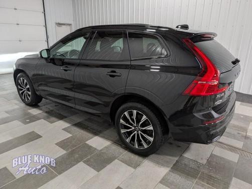 2025 Volvo XC60 B5 Core