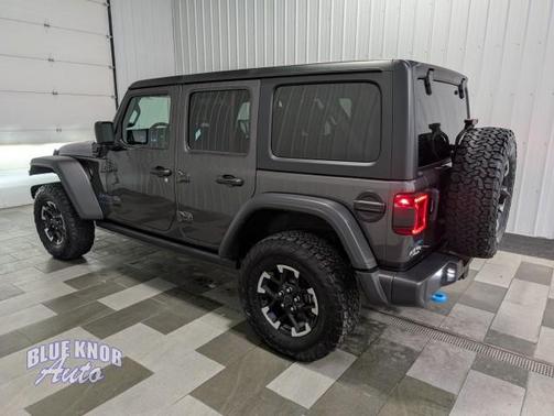 Granite Crystal Metallic Clearcoat 2025 Jeep Wrangler 4xe Rubicon
