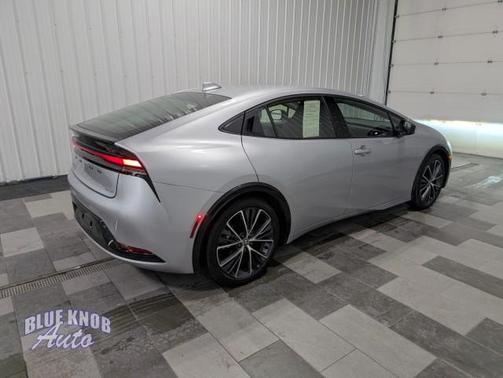 2024 Toyota Prius XLE