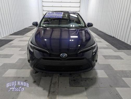 2025 Toyota Corolla Hybrid LE