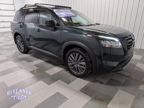 2024 Nissan Pathfinder SL 4WD