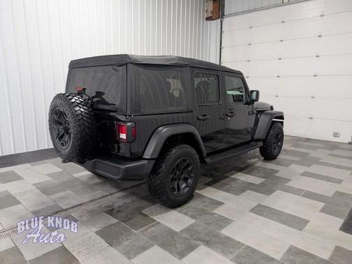 Black Clearcoat 2022 Jeep Wrangler Unlimited Sport