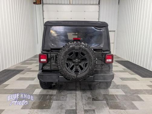 Black Clearcoat 2022 Jeep Wrangler Unlimited Sport