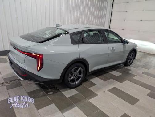 Morning Haze 2025 Kia K4 LXS