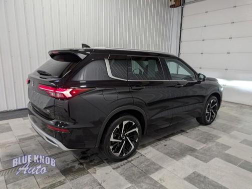 2022 Mitsubishi Outlander SEL Special Edition S-AWC