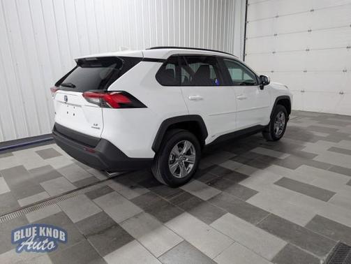 2024 Toyota RAV4 Hybrid LE