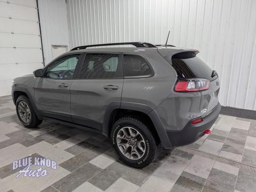 2022 Jeep Cherokee Trailhawk