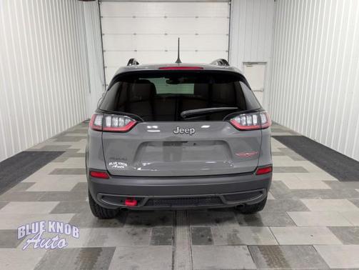 2022 Jeep Cherokee Trailhawk