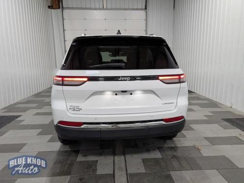 2023 Jeep Grand Cherokee Laredo