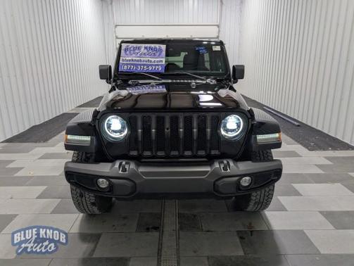 2023 Jeep Wrangler 4-Door Sahara Altitude 4x4