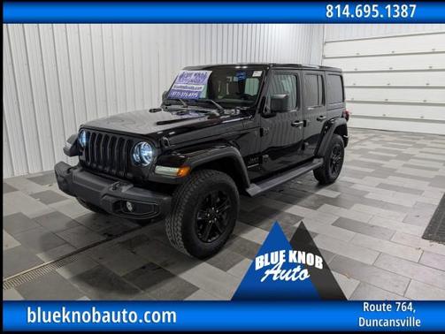 2023 Jeep Wrangler 4-Door Sahara Altitude 4x4