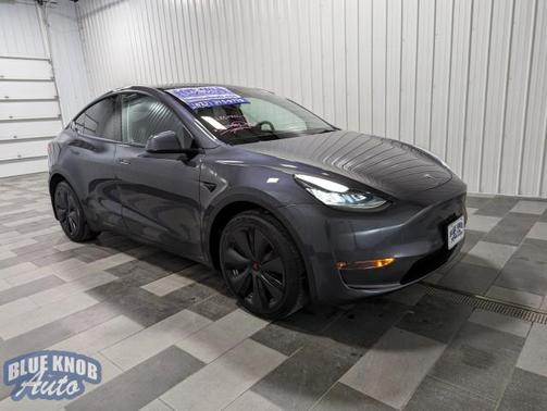 2022 Tesla Model Y Long Range Dual Motor All-Wheel Drive