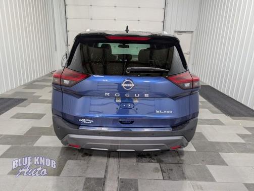 Caspian Blue Metallic/Super Black 2023 Nissan Rogue SL
