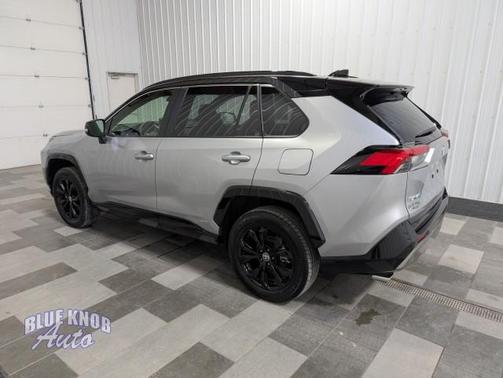 2025 Toyota RAV4 Hybrid SE