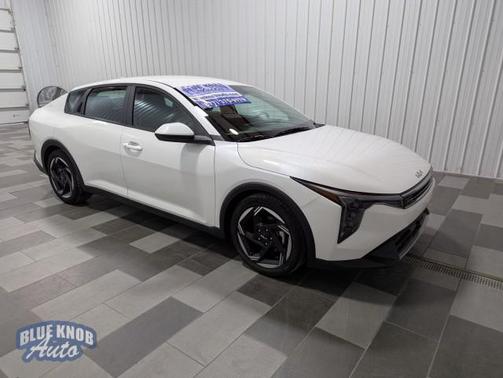 2025 Kia K4 EX