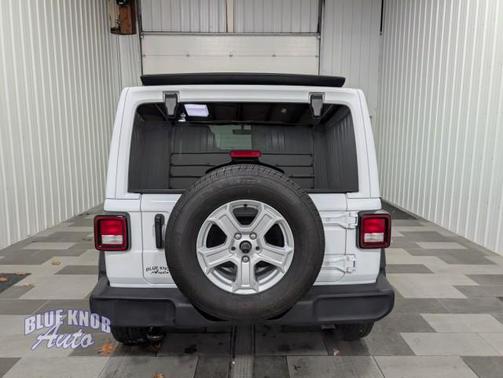 2022 Jeep Wrangler Unlimited Sport