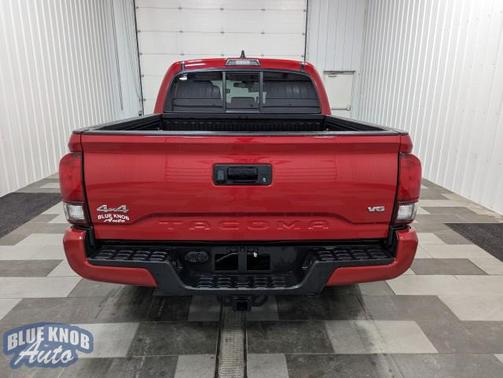 2022 Toyota Tacoma SR