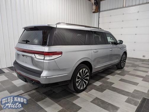 2023 Lincoln Navigator Reserve