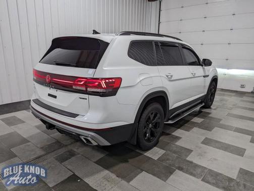 2024 Volkswagen Atlas 2.0T SEL