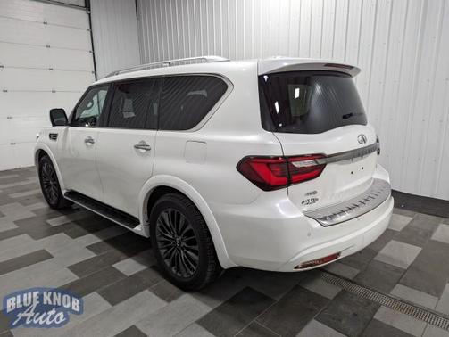 2024 INFINITI QX80 SENSORY AWD
