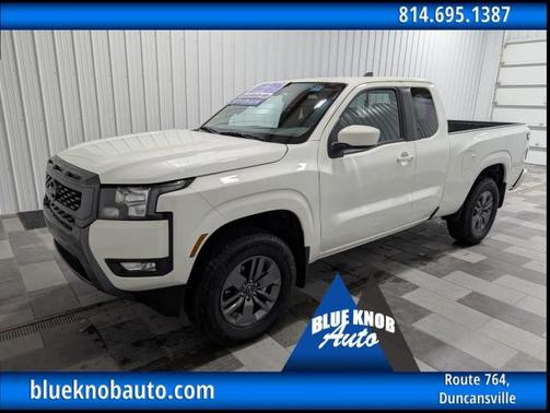 Glacier White 2025 Nissan Frontier SV