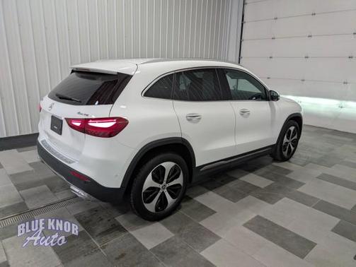 Polar White 2025 Mercedes-Benz GLA 250 4MATIC