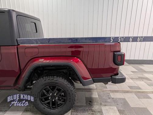 2022 Jeep Gladiator Altitude 4x4