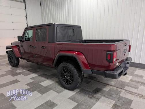 2022 Jeep Gladiator Altitude 4x4