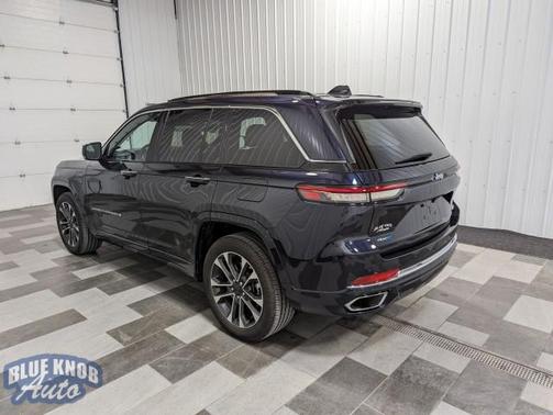 2022 Jeep Grand Cherokee 4xe Overland