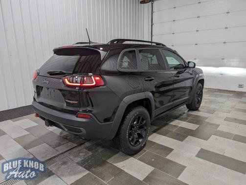 2022 Jeep Cherokee Trailhawk