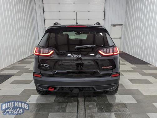 2022 Jeep Cherokee Trailhawk