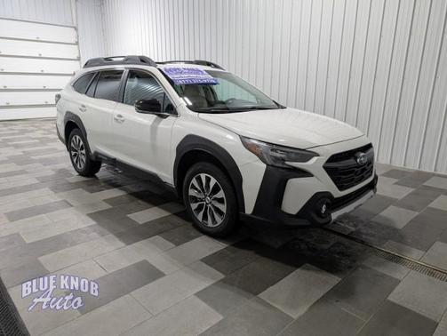 Crystal White Pearl 2025 Subaru Outback Limited