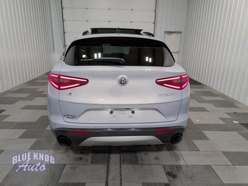 2022 Alfa Romeo Stelvio Ti