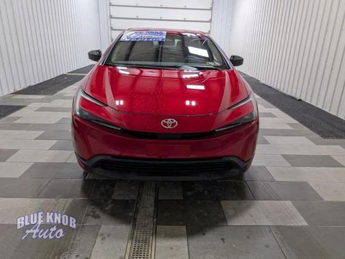 2025 Toyota Prius LE