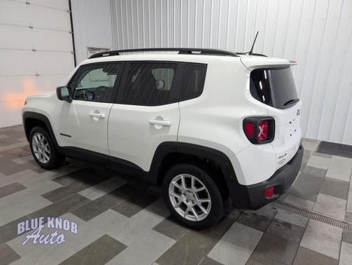 Alpine White Clearcoat 2023 Jeep Renegade Latitude