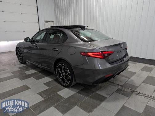 2022 Alfa Romeo Giulia Veloce