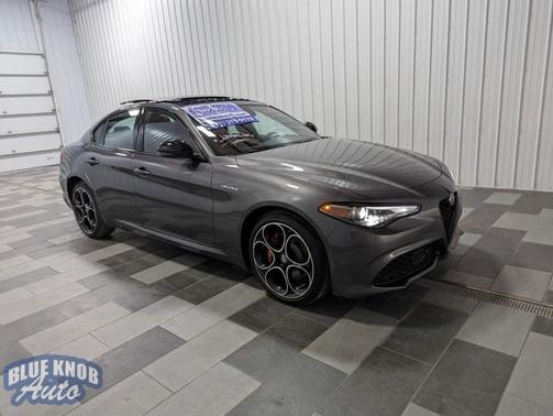 2022 Alfa Romeo Giulia Veloce