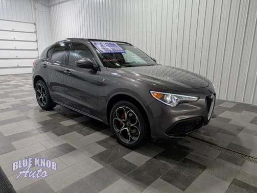 Vesuvio Gray Metallic 2023 Alfa Romeo Stelvio Ti