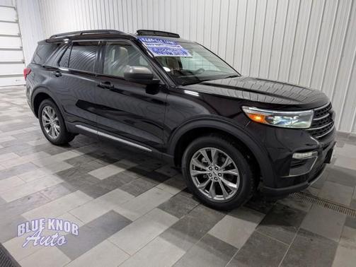 Agate Black Metallic 2022 Ford Explorer XLT