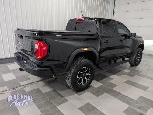 Onyx Black 2024 GMC Canyon AT4X