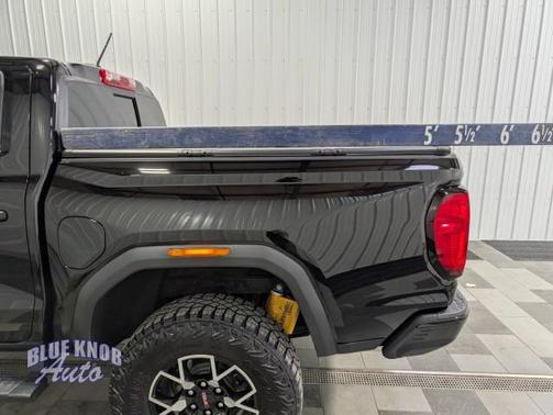 Onyx Black 2024 GMC Canyon AT4X