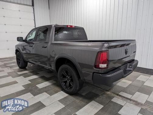 2024 RAM 1500 Classic Warlock Crew Cab 4x4 5'7' Box