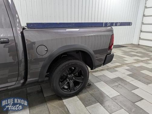 2024 RAM 1500 Classic Warlock Crew Cab 4x4 5'7' Box