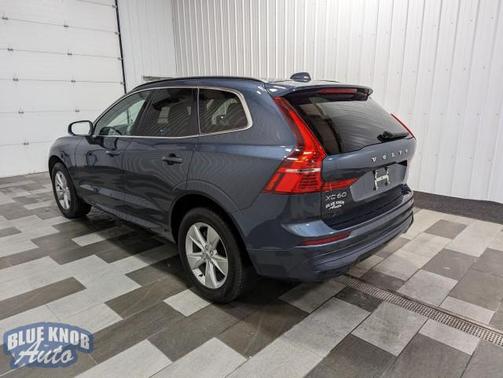 2022 Volvo XC60 B5 Momentum