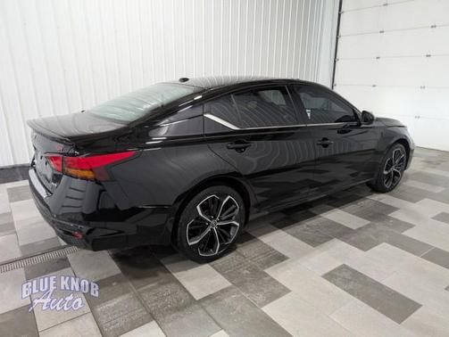 2023 Nissan Altima SR Intelligent AWD