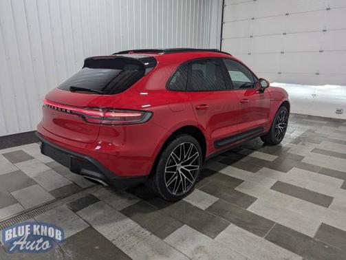 2024 Porsche Macan Base